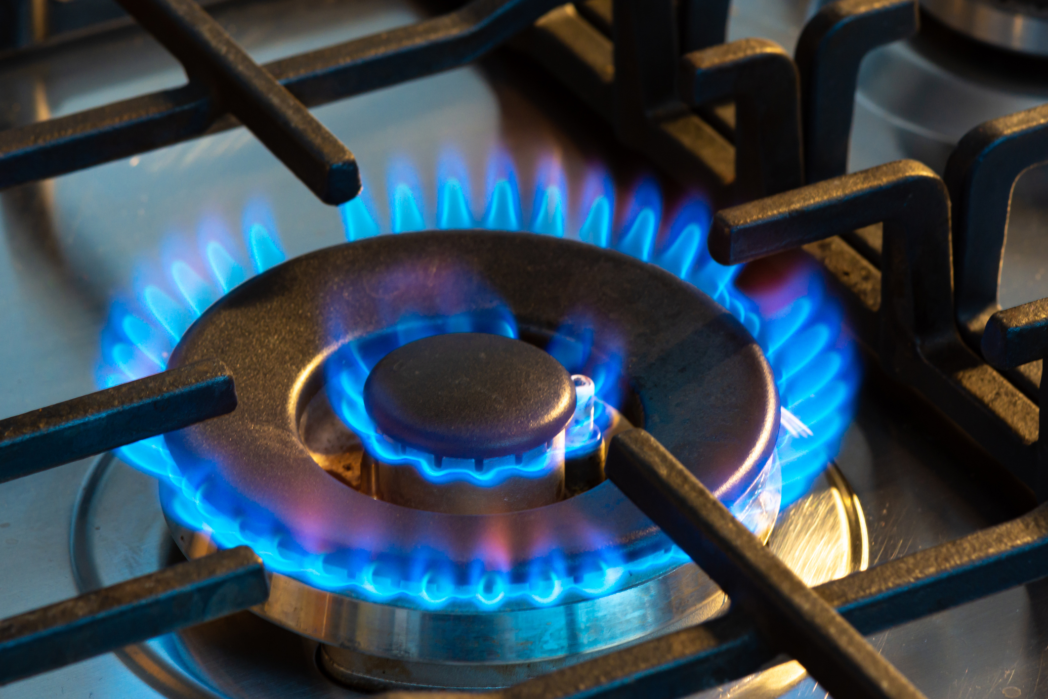 gas-burning-with-blue-flames-on-the-burner-of-a-gas-stove
